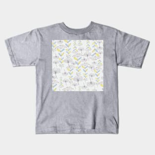 Yarrow floral pattern in Cottagecore style Kids T-Shirt